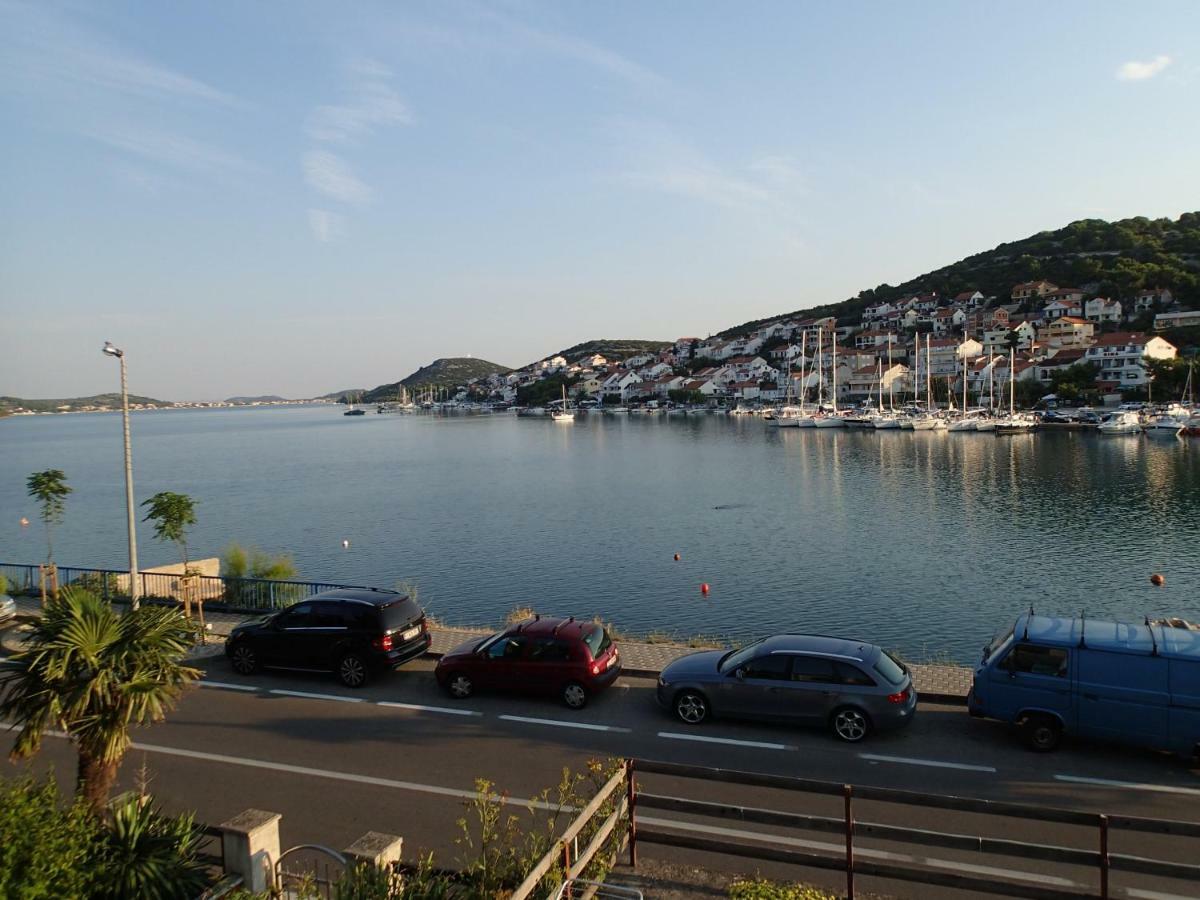 Seaside Apartment Tisno Exteriör bild